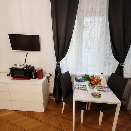 Studio Ultracentral Universitatea Бухарест Экстерьер фото