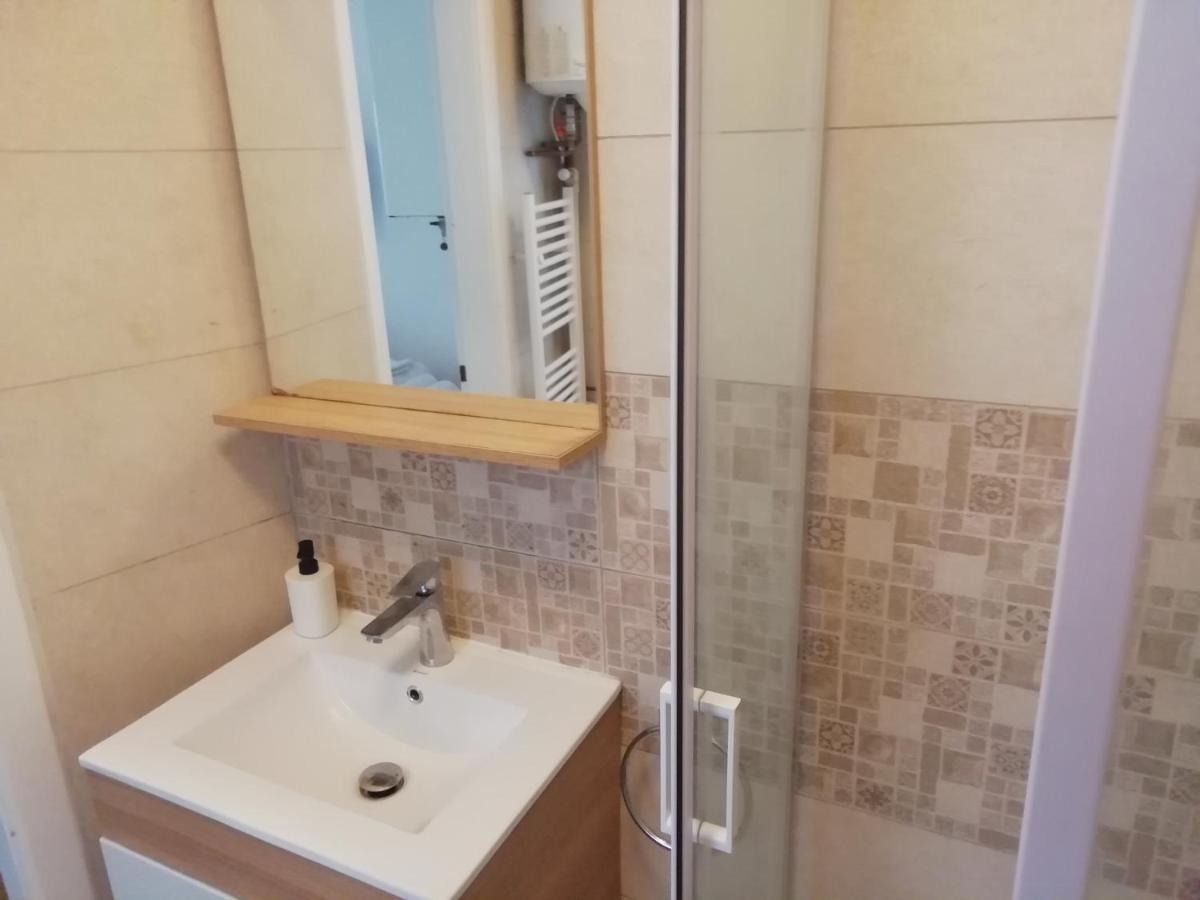 Studio Ultracentral Universitatea Бухарест Экстерьер фото